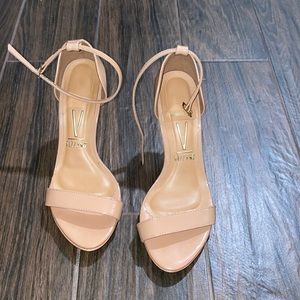 Vizzano ankle strap patent leather heels
